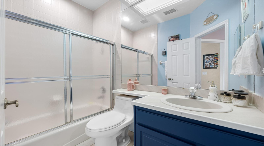 Apollo Beach, Florida 33572, 5 Bedroom Bedrooms, ,5 Bathroombathrooms,Residential,For Sale,Symphony Isles,0,Mfrtb8541248