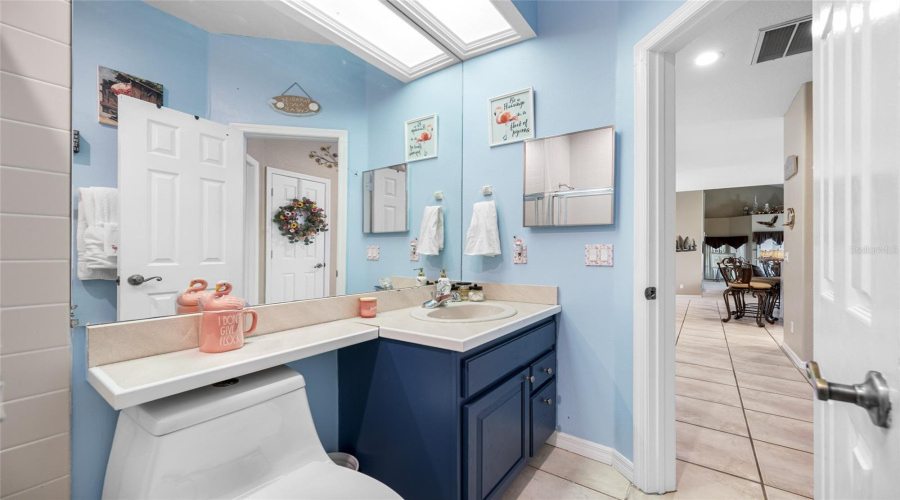 Apollo Beach, Florida 33572, 5 Bedroom Bedrooms, ,5 Bathroombathrooms,Residential,For Sale,Symphony Isles,0,Mfrtb8541248