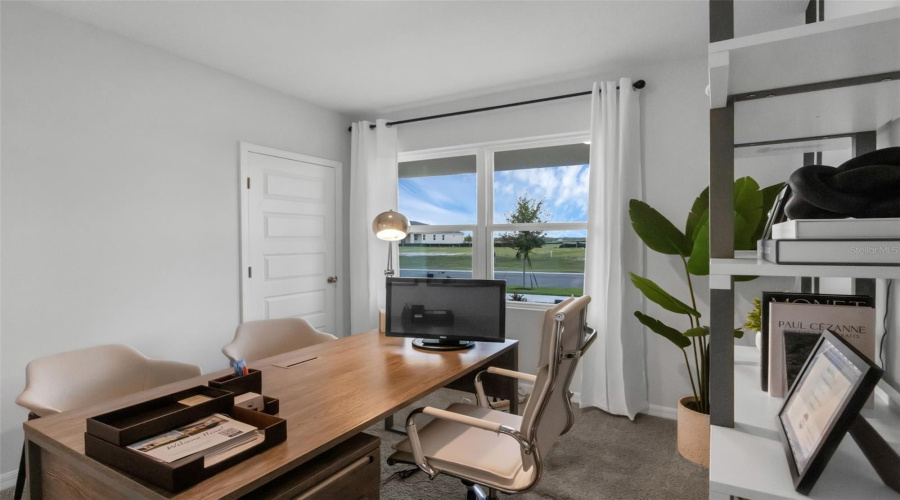 Lakeland, Florida 33810, 4 Bedroom Bedrooms, ,2 Bathroombathrooms,Residential,For Sale,Forrest Fox,0,Mfro6414975