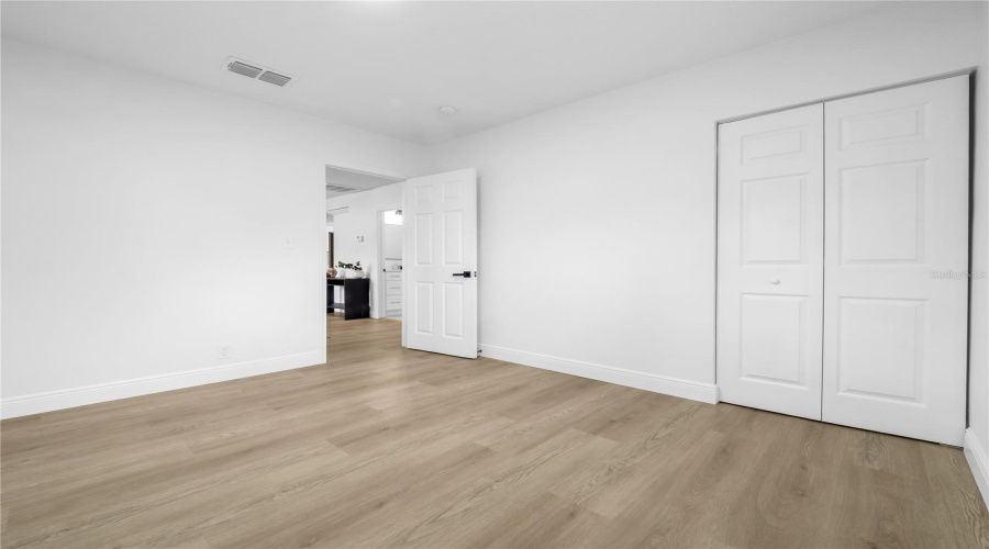 Tampa, Florida 33613, 2 Bedroom Bedrooms, ,2 Bathroombathrooms,Residential,For Sale,Fisher,0,Mfrtb8536008