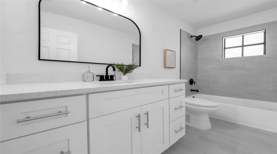 Tampa, Florida 33613, 2 Bedroom Bedrooms, ,2 Bathroombathrooms,Residential,For Sale,Fisher,0,Mfrtb8536008