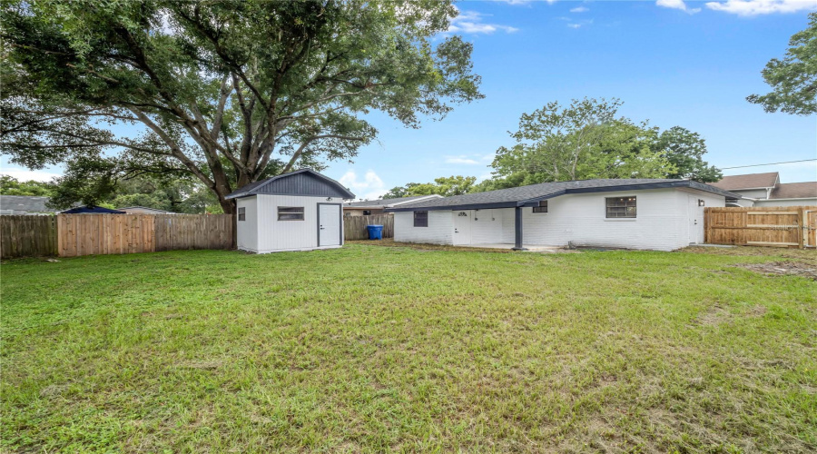 Tampa, Florida 33613, 2 Bedroom Bedrooms, ,2 Bathroombathrooms,Residential,For Sale,Fisher,0,Mfrtb8536008