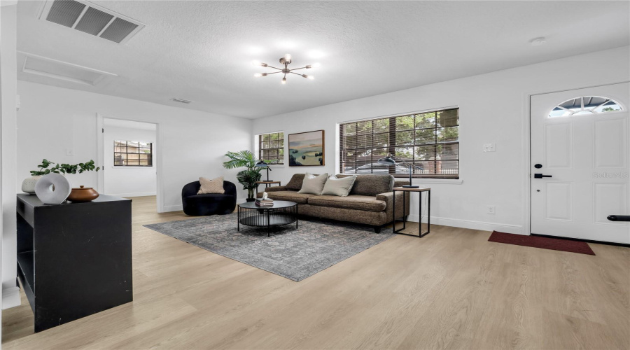 Tampa, Florida 33613, 2 Bedroom Bedrooms, ,2 Bathroombathrooms,Residential,For Sale,Fisher,0,Mfrtb8536008
