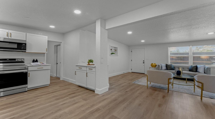 Longwood, Florida 32750, 5 Bedroom Bedrooms, ,3 Bathroombathrooms,Residential,For Sale,Logan,0,Mfro6422103
