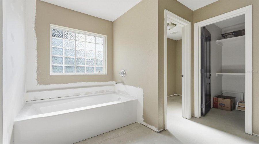 Ocala, Florida 34472, 4 Bedroom Bedrooms, ,3 Bathroombathrooms,Residential,For Sale,Sunrise,0,Mfrom722213