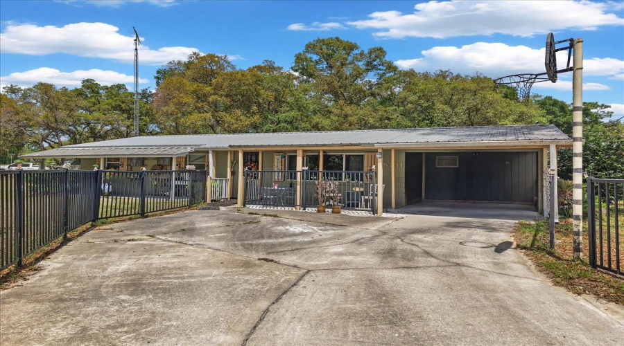 Chiefland, Florida 32626, 3 Bedroom Bedrooms, ,2 Bathroombathrooms,Residential,For Sale,127Th,0,Mfrgc539443