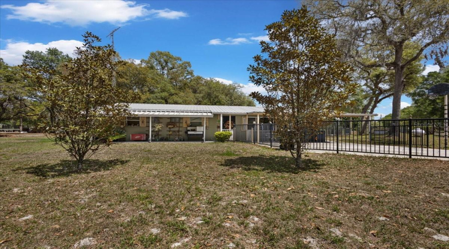Chiefland, Florida 32626, 3 Bedroom Bedrooms, ,2 Bathroombathrooms,Residential,For Sale,127Th,0,Mfrgc539443