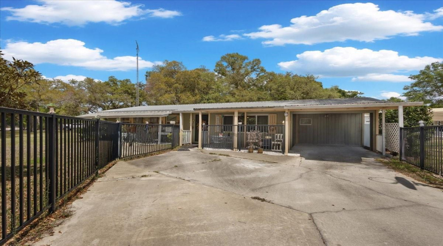 Chiefland, Florida 32626, 3 Bedroom Bedrooms, ,2 Bathroombathrooms,Residential,For Sale,127Th,0,Mfrgc539443