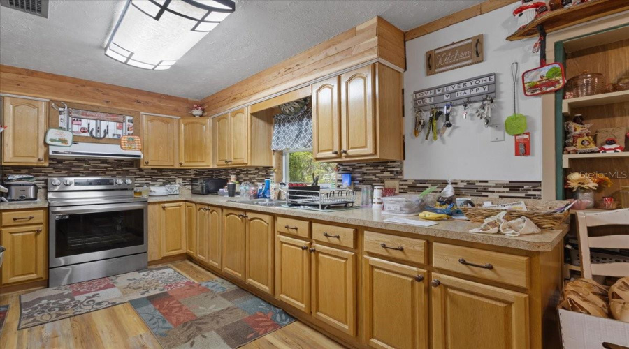 Chiefland, Florida 32626, 3 Bedroom Bedrooms, ,2 Bathroombathrooms,Residential,For Sale,127Th,0,Mfrgc539443
