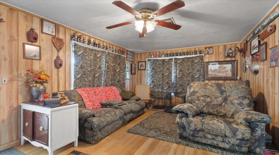 Chiefland, Florida 32626, 3 Bedroom Bedrooms, ,2 Bathroombathrooms,Residential,For Sale,127Th,0,Mfrgc539443