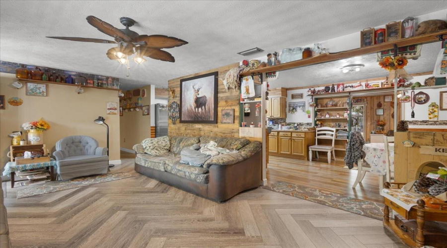Chiefland, Florida 32626, 3 Bedroom Bedrooms, ,2 Bathroombathrooms,Residential,For Sale,127Th,0,Mfrgc539443