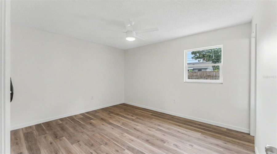 Lakeland, Florida 33810, 3 Bedroom Bedrooms, ,2 Bathroombathrooms,Residential,For Sale,Grove,0,Mfrl4963616