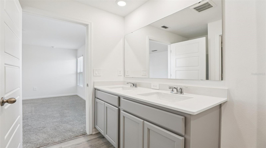 Winter Haven, Florida 33884, 3 Bedroom Bedrooms, ,2 Bathroombathrooms,Residential,For Sale,White Indigo,0,Mfro6427924