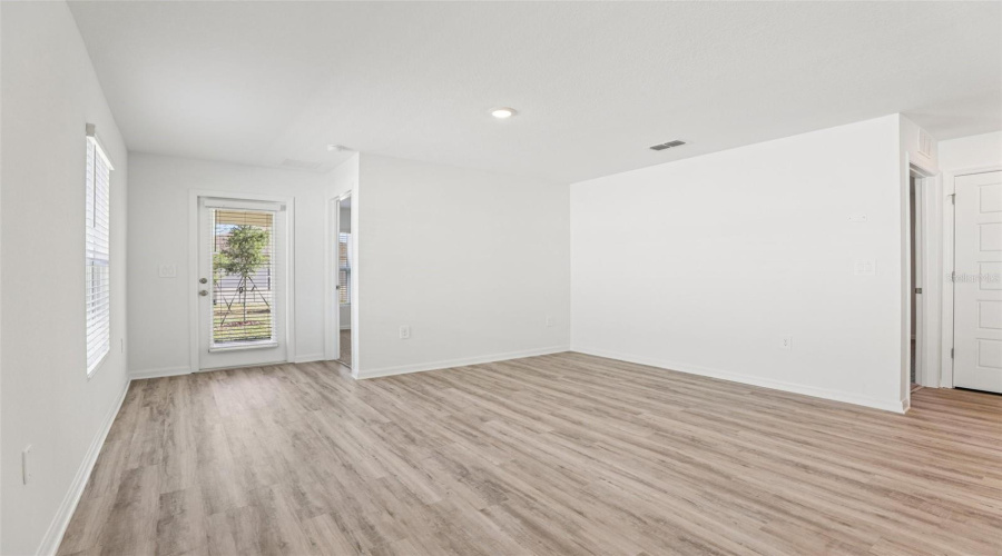 Winter Haven, Florida 33884, 3 Bedroom Bedrooms, ,2 Bathroombathrooms,Residential,For Sale,White Indigo,0,Mfro6427924