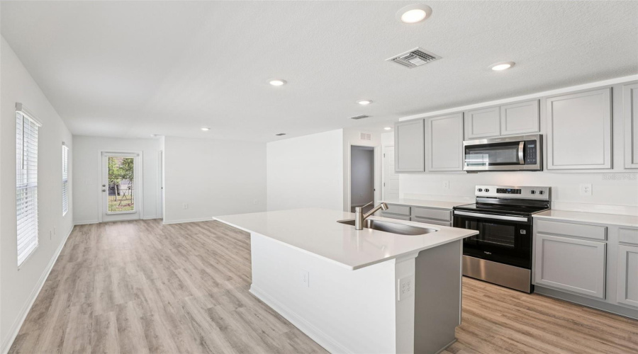 Winter Haven, Florida 33884, 3 Bedroom Bedrooms, ,2 Bathroombathrooms,Residential,For Sale,White Indigo,0,Mfro6427924
