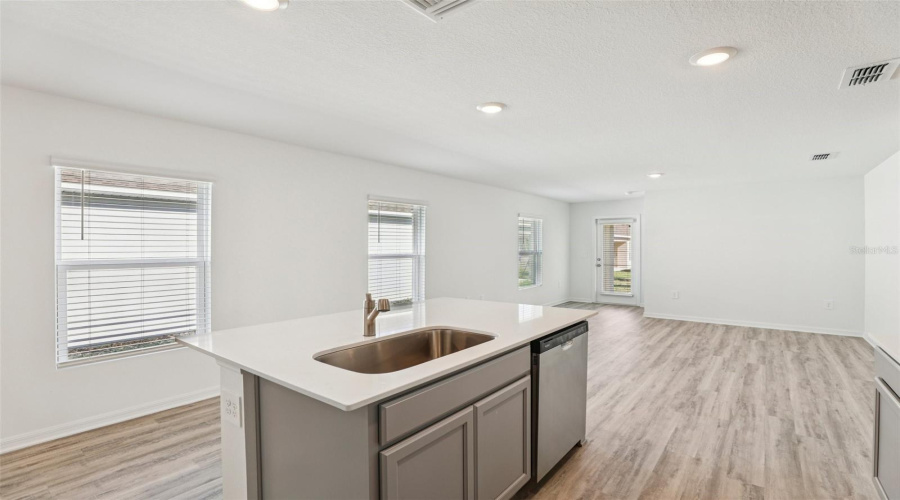 Winter Haven, Florida 33884, 3 Bedroom Bedrooms, ,2 Bathroombathrooms,Residential,For Sale,White Indigo,0,Mfro6427924