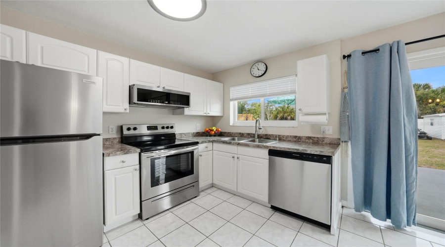 Port Charlotte, Florida 33948, 3 Bedroom Bedrooms, ,2 Bathroombathrooms,Residential,For Sale,Mcgrath,0,Mfrc7520498