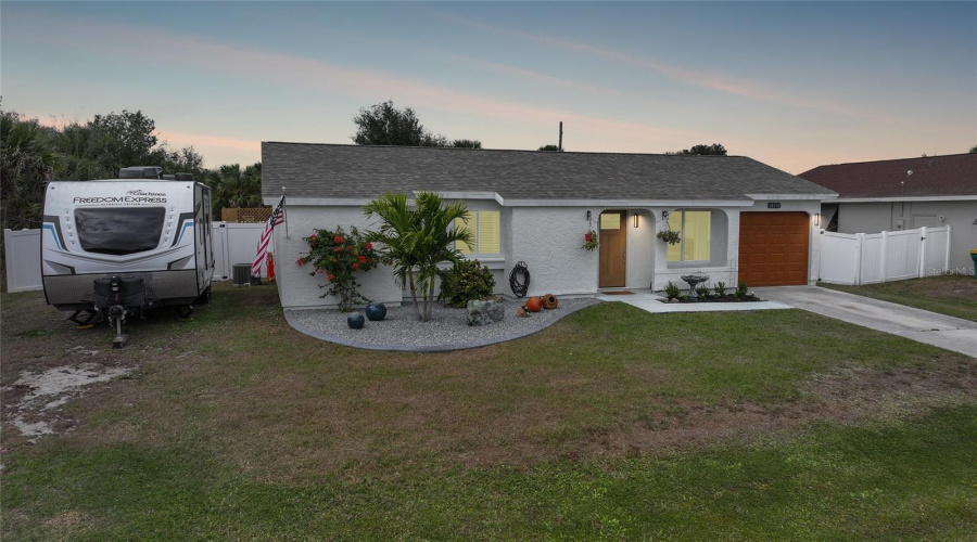 Port Charlotte, Florida 33948, 3 Bedroom Bedrooms, ,2 Bathroombathrooms,Residential,For Sale,Mcgrath,0,Mfrc7520498