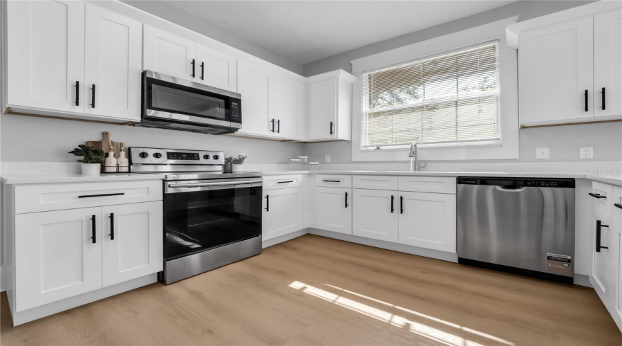 Tampa, Florida 33605, 2 Bedroom Bedrooms, ,2 Bathroombathrooms,Residential,For Sale,26Th,0,Mfrtb8538012