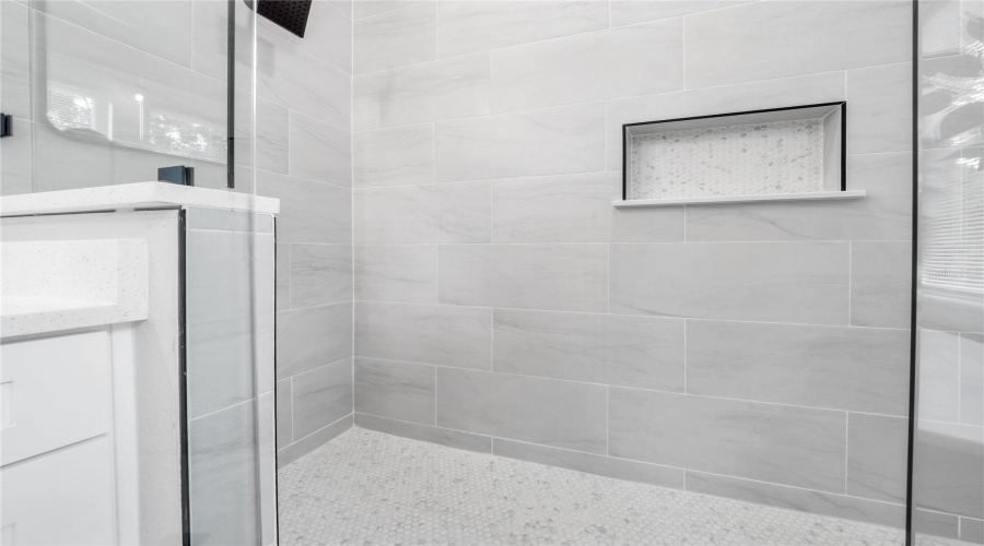 Tampa, Florida 33605, 2 Bedroom Bedrooms, ,2 Bathroombathrooms,Residential,For Sale,26Th,0,Mfrtb8538012