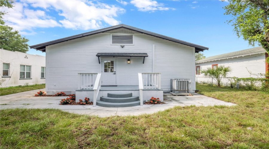Tampa, Florida 33605, 2 Bedroom Bedrooms, ,2 Bathroombathrooms,Residential,For Sale,26Th,0,Mfrtb8538012