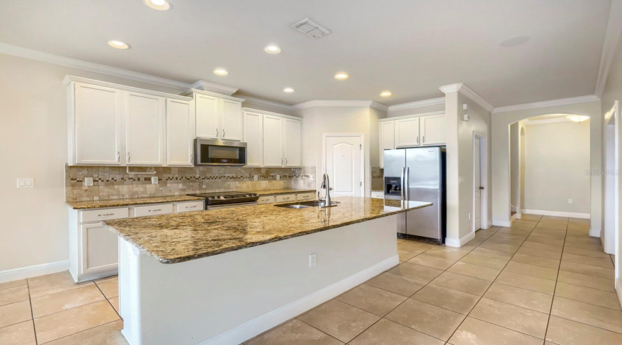 Tampa, Florida 33626, 3 Bedroom Bedrooms, ,2 Bathroombathrooms,Residential,For Sale,Casa Lago,0,Mfrtb8529732