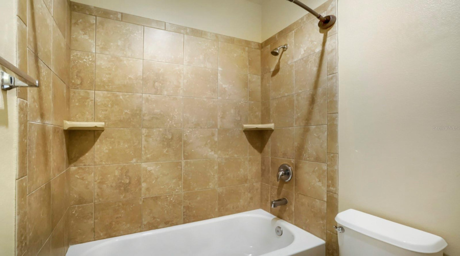Tampa, Florida 33626, 3 Bedroom Bedrooms, ,2 Bathroombathrooms,Residential,For Sale,Casa Lago,0,Mfrtb8529732