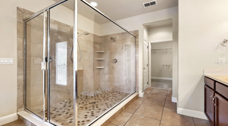 Tampa, Florida 33626, 3 Bedroom Bedrooms, ,2 Bathroombathrooms,Residential,For Sale,Casa Lago,0,Mfrtb8529732