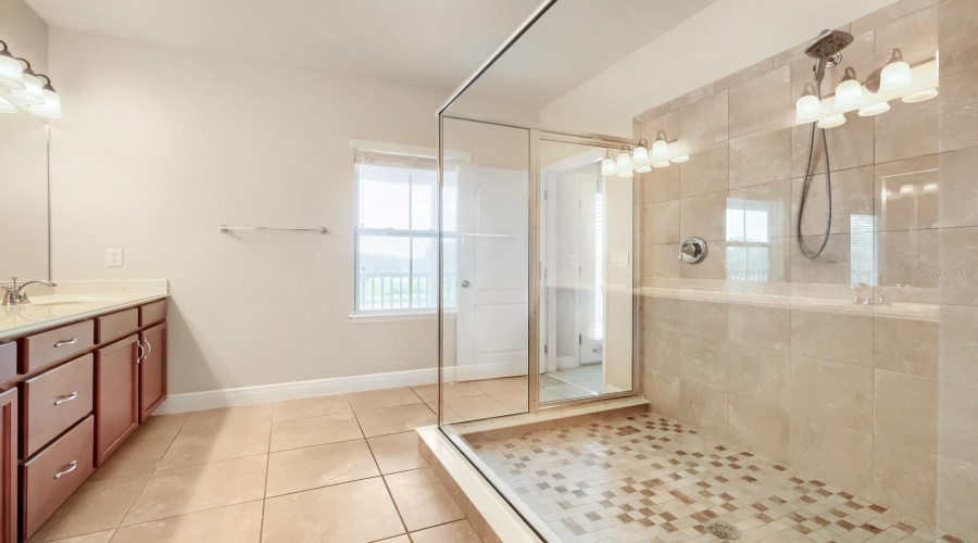 Tampa, Florida 33626, 3 Bedroom Bedrooms, ,2 Bathroombathrooms,Residential,For Sale,Casa Lago,0,Mfrtb8529732