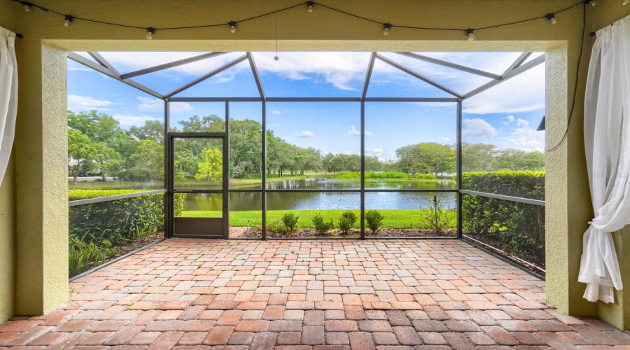 Tampa, Florida 33626, 3 Bedroom Bedrooms, ,2 Bathroombathrooms,Residential,For Sale,Casa Lago,0,Mfrtb8529732