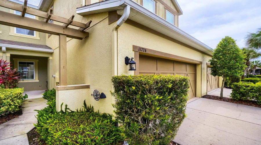 Tampa, Florida 33626, 3 Bedroom Bedrooms, ,2 Bathroombathrooms,Residential,For Sale,Casa Lago,0,Mfrtb8529732