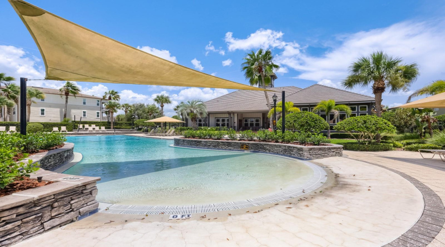 Tampa, Florida 33626, 3 Bedroom Bedrooms, ,2 Bathroombathrooms,Residential,For Sale,Casa Lago,0,Mfrtb8529732