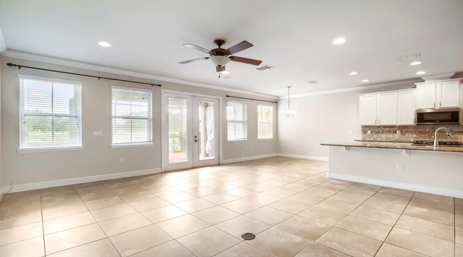 Tampa, Florida 33626, 3 Bedroom Bedrooms, ,2 Bathroombathrooms,Residential,For Sale,Casa Lago,0,Mfrtb8529732