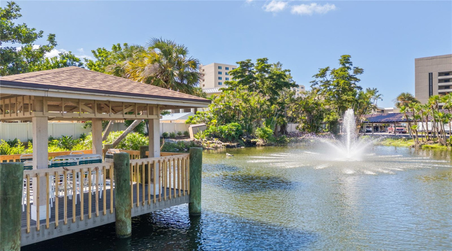 Sarasota, Florida 34242, 2 Bedroom Bedrooms, ,2 Bathroombathrooms,Residential,For Sale,Midnight Pass,0,Mfra4685065