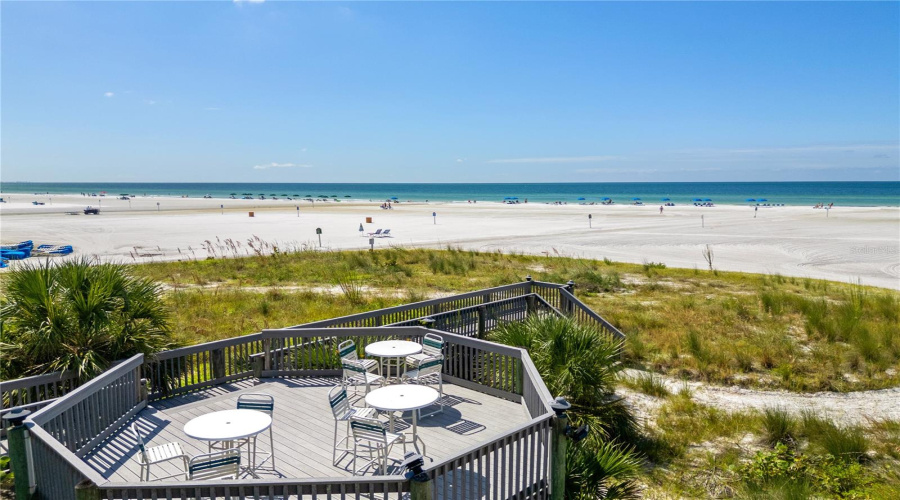 Sarasota, Florida 34242, 2 Bedroom Bedrooms, ,2 Bathroombathrooms,Residential,For Sale,Midnight Pass,0,Mfra4685065