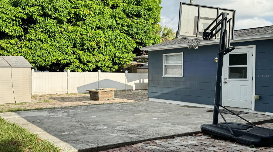 Gulfport, Florida 33707, 3 Bedroom Bedrooms, ,2 Bathroombathrooms,Residential,For Sale,55Th,0,Mfrtb8528314