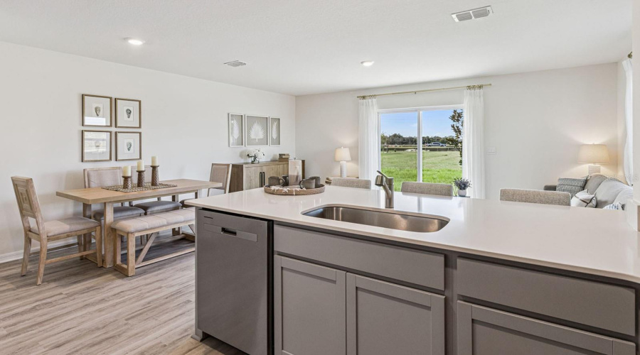 Haines City, Florida 33844, 3 Bedroom Bedrooms, ,2 Bathroombathrooms,Residential,For Sale,Aveeno,0,Mfro6380375