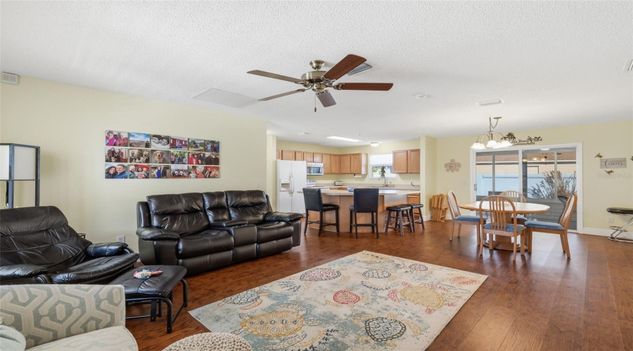 The Villages, Florida 32162, 3 Bedroom Bedrooms, ,2 Bathroombathrooms,Residential,For Sale,Blossom,0,Mfrg5110982