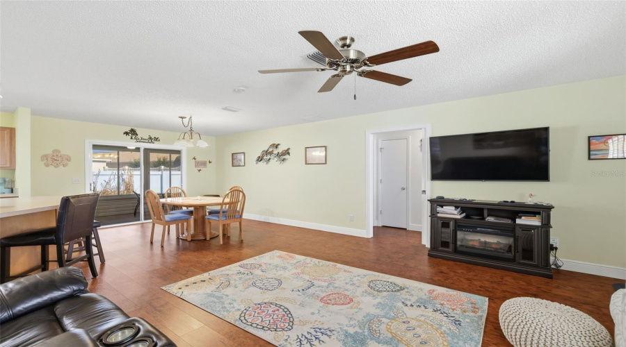 The Villages, Florida 32162, 3 Bedroom Bedrooms, ,2 Bathroombathrooms,Residential,For Sale,Blossom,0,Mfrg5110982