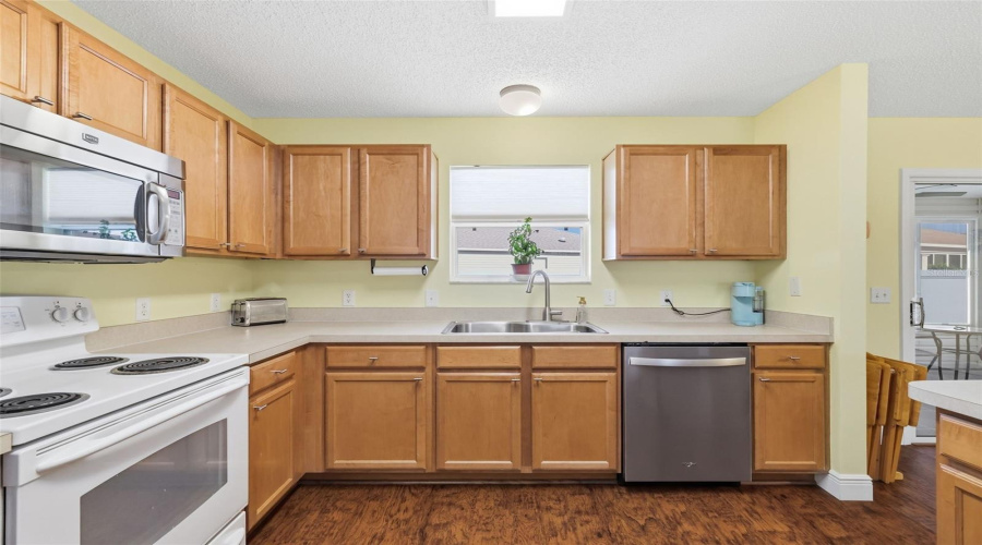 The Villages, Florida 32162, 3 Bedroom Bedrooms, ,2 Bathroombathrooms,Residential,For Sale,Blossom,0,Mfrg5110982