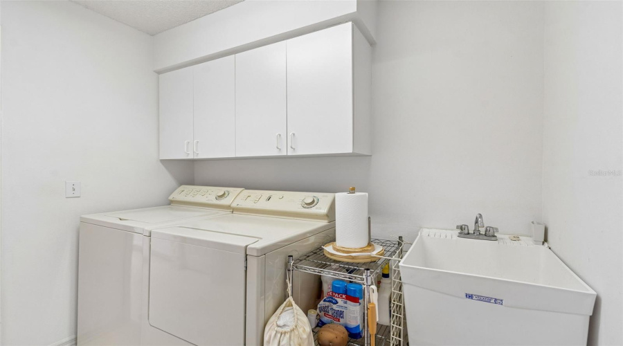 Lakeland, Florida 33810, 3 Bedroom Bedrooms, ,2 Bathroombathrooms,Residential,For Sale,Silver Lakes,0,Mfrtb8521172