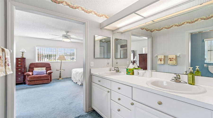Lakeland, Florida 33810, 3 Bedroom Bedrooms, ,2 Bathroombathrooms,Residential,For Sale,Silver Lakes,0,Mfrtb8521172