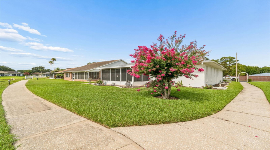 Lakeland, Florida 33810, 3 Bedroom Bedrooms, ,2 Bathroombathrooms,Residential,For Sale,Silver Lakes,0,Mfrtb8521172