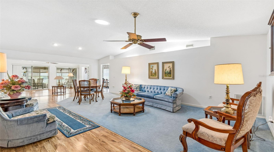 Lakeland, Florida 33810, 3 Bedroom Bedrooms, ,2 Bathroombathrooms,Residential,For Sale,Silver Lakes,0,Mfrtb8521172