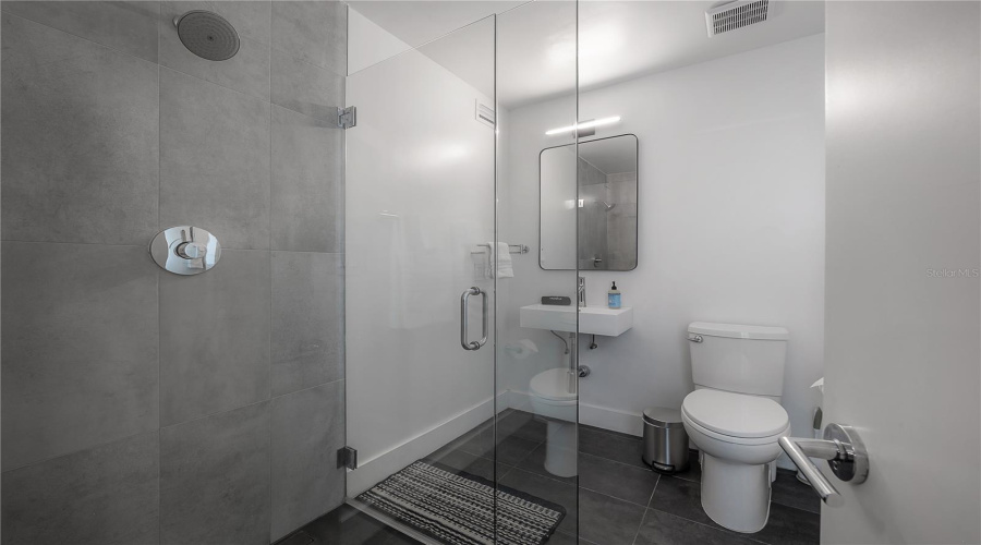 Tampa, Florida 33615, 3 Bedroom Bedrooms, ,3 Bathroombathrooms,Residential,For Sale,Bay Pointe,0,Mfrtb8512133