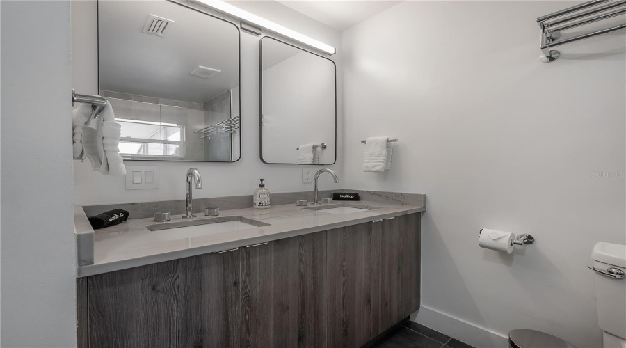 Tampa, Florida 33615, 3 Bedroom Bedrooms, ,3 Bathroombathrooms,Residential,For Sale,Bay Pointe,0,Mfrtb8512133