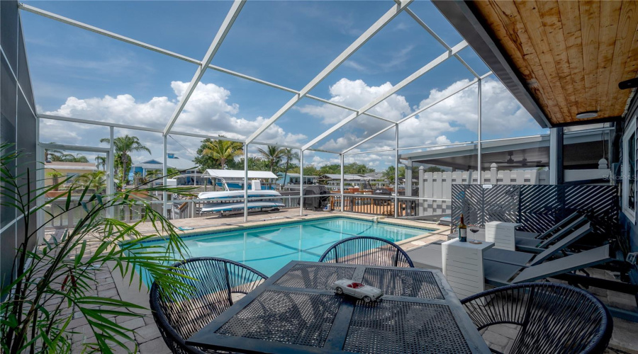 Tampa, Florida 33615, 3 Bedroom Bedrooms, ,3 Bathroombathrooms,Residential,For Sale,Bay Pointe,0,Mfrtb8512133