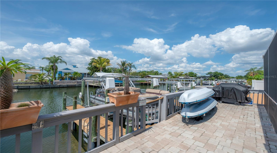 Tampa, Florida 33615, 3 Bedroom Bedrooms, ,3 Bathroombathrooms,Residential,For Sale,Bay Pointe,0,Mfrtb8512133