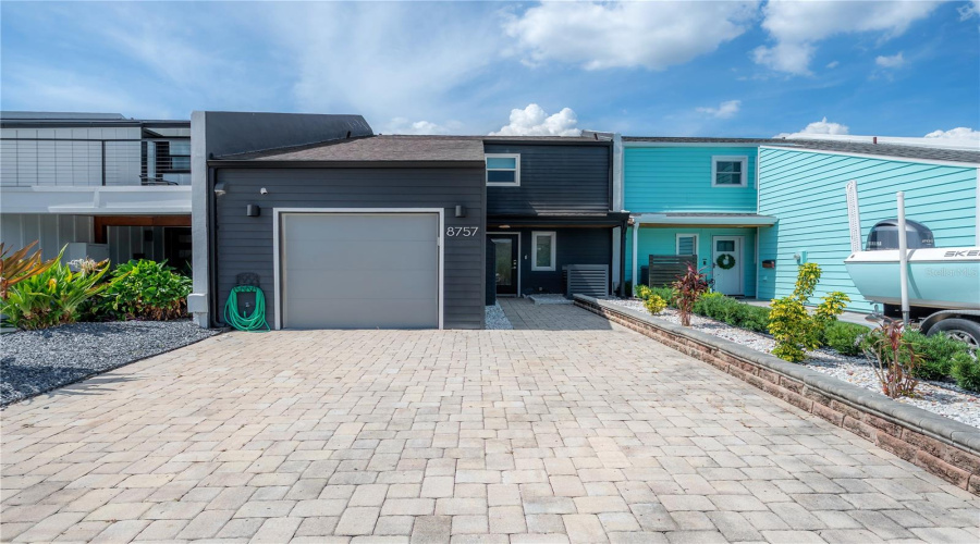 Tampa, Florida 33615, 3 Bedroom Bedrooms, ,3 Bathroombathrooms,Residential,For Sale,Bay Pointe,0,Mfrtb8512133