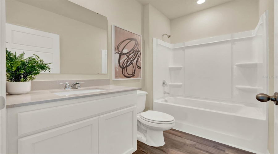 Lakeland, Florida 33810, 5 Bedroom Bedrooms, ,3 Bathroombathrooms,Residential,For Sale,Forrest Fox,0,Mfro6415023